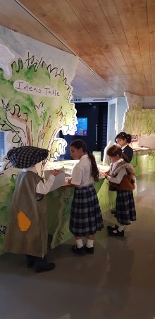 Pupils GLORIUMPTIOUS day at the Roald Dahl Museum